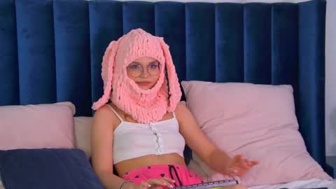 BellaMarebelle online show from January 18, 4:09 am