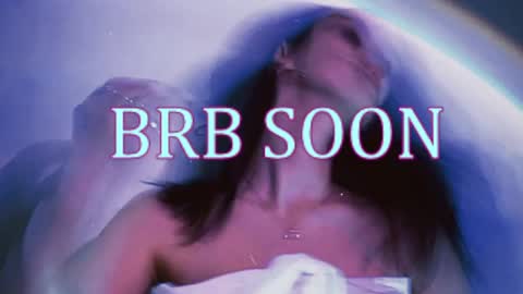 bellaparker_ online show from March 23, 9:37 am