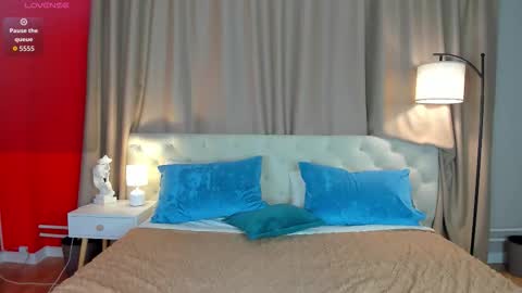 Belle online show from October 15, 9:56 am