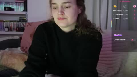 BELLE   online show from September 15, 2:03 pm