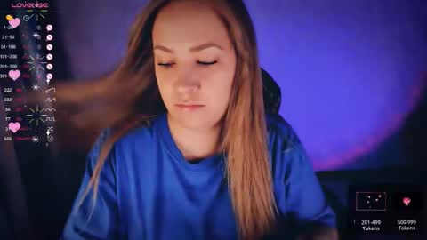 Your Annabelle Wolf  online show from October 21, 8:02 pm