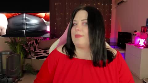 LinaBoo online show from October 8, 6:34 pm