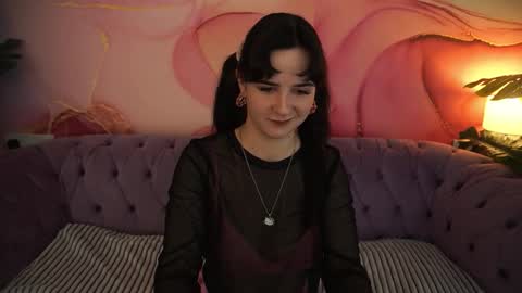 Violette online show from November 17, 9:37 pm