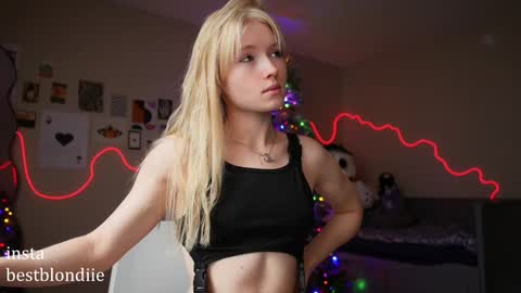 Chloe Next stream on Friday online show from December 29, 5:33 pm