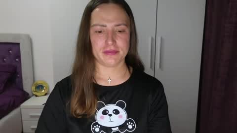   BeyonceDoll       Twitter DollBeyonce    online show from March 29, 6:51 pm