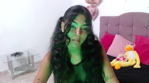 bia_lux online show from November 17, 9:59 pm