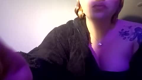 Snapshot of bianka_ph chatting on October 23, 1:39 pm Bianka online show from October 23, 1:39 pm