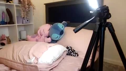big_babe304 online show from May 27, 2:30 am