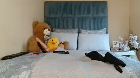 Snapshot of big_melons2001 chatting on October 30, 9:55 am big_melons2001 online show from October 30, 9:55 am