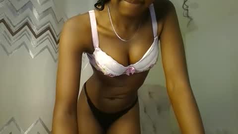 bigbaby004 online show from November 28, 10:35 pm