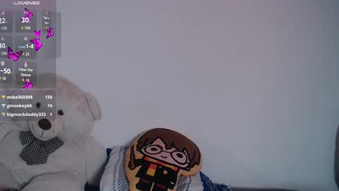 Rose online show from March 9, 9:18 pm