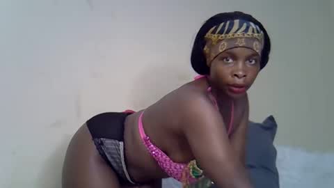 Vee online show from December 2, 12:40 pm