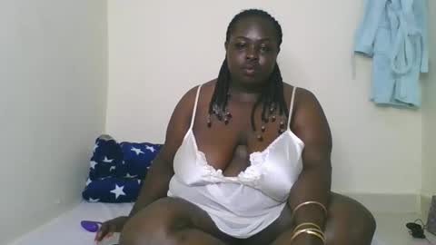 Bigg Cate online show from October 30, 6:31 pm