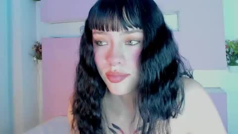 bilie__eilish online show from April 1, 12:17 pm
