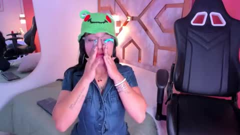 Billie online show from November 15, 5:41 am