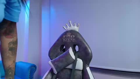 Snapshot of black_roseee chatting on September 25, 4:11 am Rousse  online show from September 25, 4:11 am