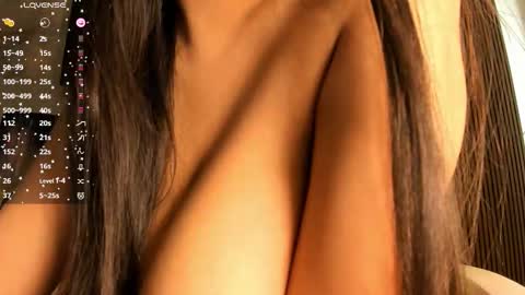 Snapshot of blackmilk_01 chatting on October 13, 1:30 am Karina online show from October 13, 1:30 am