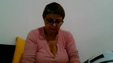 Black Widow online show from October 22, 3:39 pm