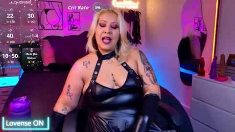 Johana S online show from December 15, 5:07 pm