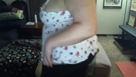 bladesizzo3111 online show from January 3, 8:43 am