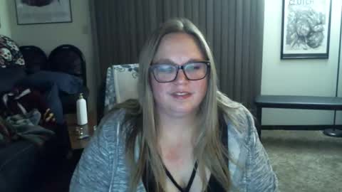 bladesizzo3111 online show from January 7, 7:12 am