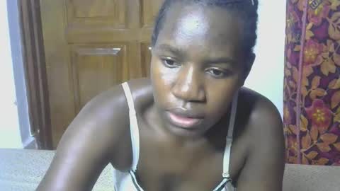 VIVIAN online show from October 8, 12:20 pm