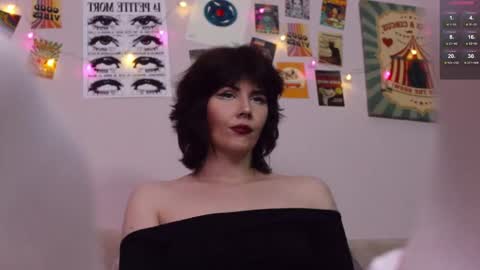 Britney online show from March 25, 2:31 pm