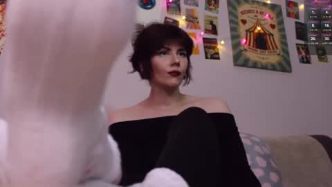 Britney online show from April 15, 4:07 pm