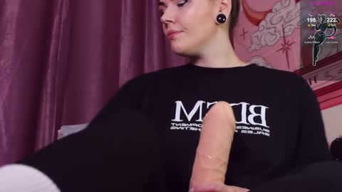 Britney online show from February 26, 5:00 pm