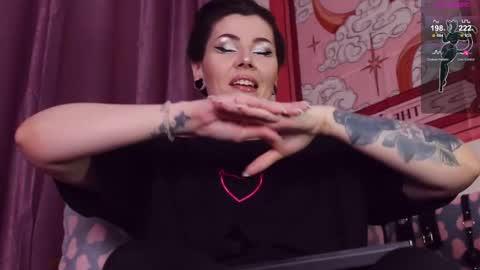 Britney online show from February 22, 4:04 pm