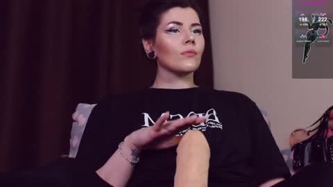 Britney online show from February 13, 4:17 pm