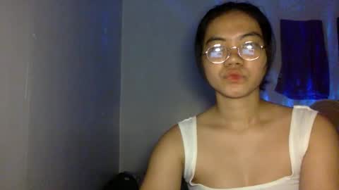 blessed774346 online show from May 1, 6:11 pm