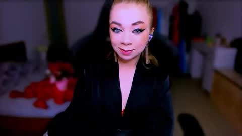 Nicole online show from February 13, 5:42 am