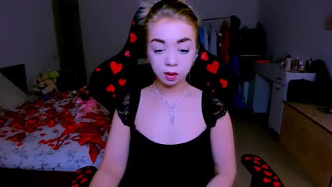 Nicole online show from February 17, 4:34 am