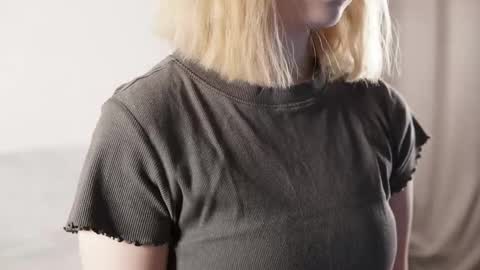 Mila online show from December 15, 3:39 pm