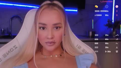 Lana online show from March 6, 9:26 am