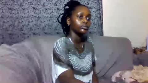 blonde_barby online show from December 18, 9:25 am