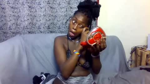 blonde_barby online show from December 2, 8:44 pm