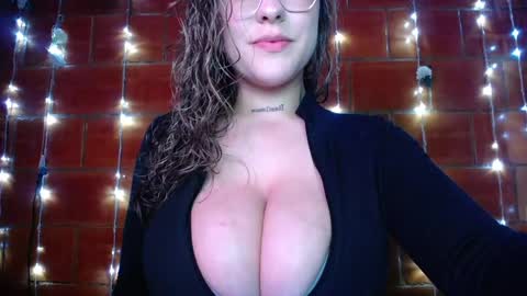 Sam online show from April 12, 2:36 am