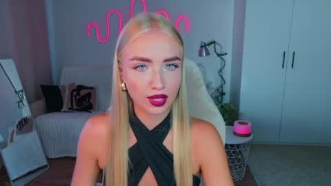 Nessa online show from July 13, 11:55 am