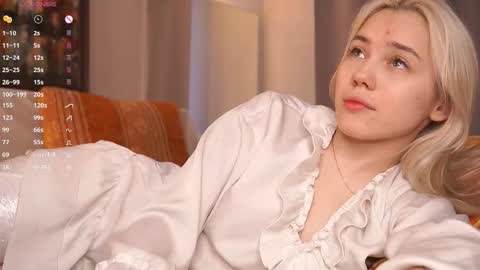 Adeline online show from November 21, 7:54 am