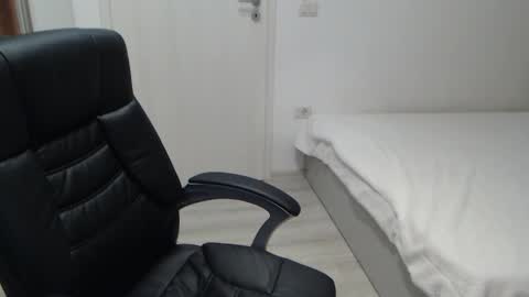 Juliet online show from September 11, 5:02 pm