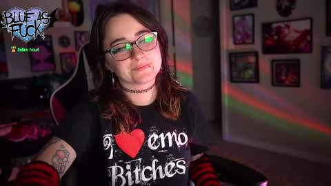 Blue online show from January 1, 12:53 am