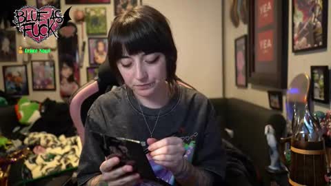 Blue online show from February 13, 3:08 am