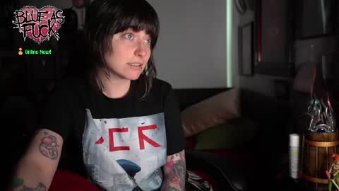 Blue online show from April 3, 1:58 am