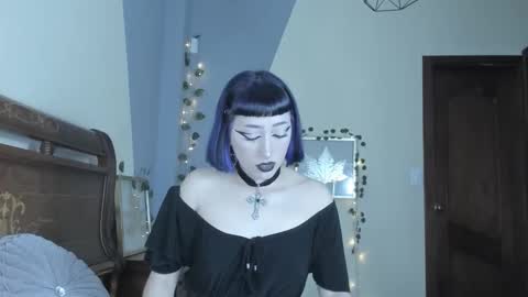 sophie  online show from October 3, 12:38 am