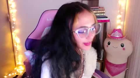 Im Abril .. Nice to meet you  thumb up me please its important  INDEPENDENT MODEL online show from November 15, 3:18 am