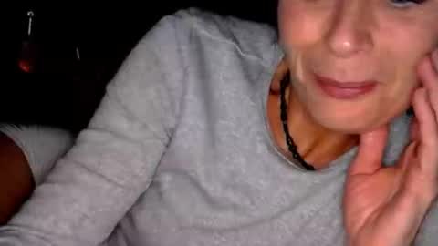 Blueeyedlie online show from October 4, 5:35 am