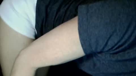 Blueeyedlie online show from May 4, 4:27 am