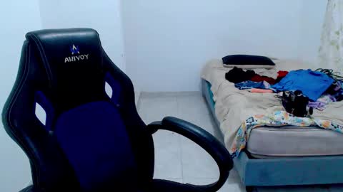  Hey guysI am BrendaWelcome my room online show from January 12, 9:53 pm